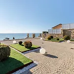 Indipendente, 200mq Giardino E Posto Auto Santo Stefano al Mare