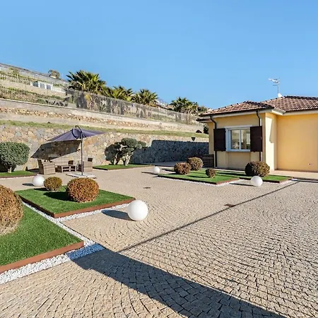 Indipendente, 200mq Giardino E Posto Auto ヴィラ