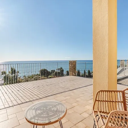 Indipendente, 200mq Giardino E Posto Auto Santo Stefano al Mare